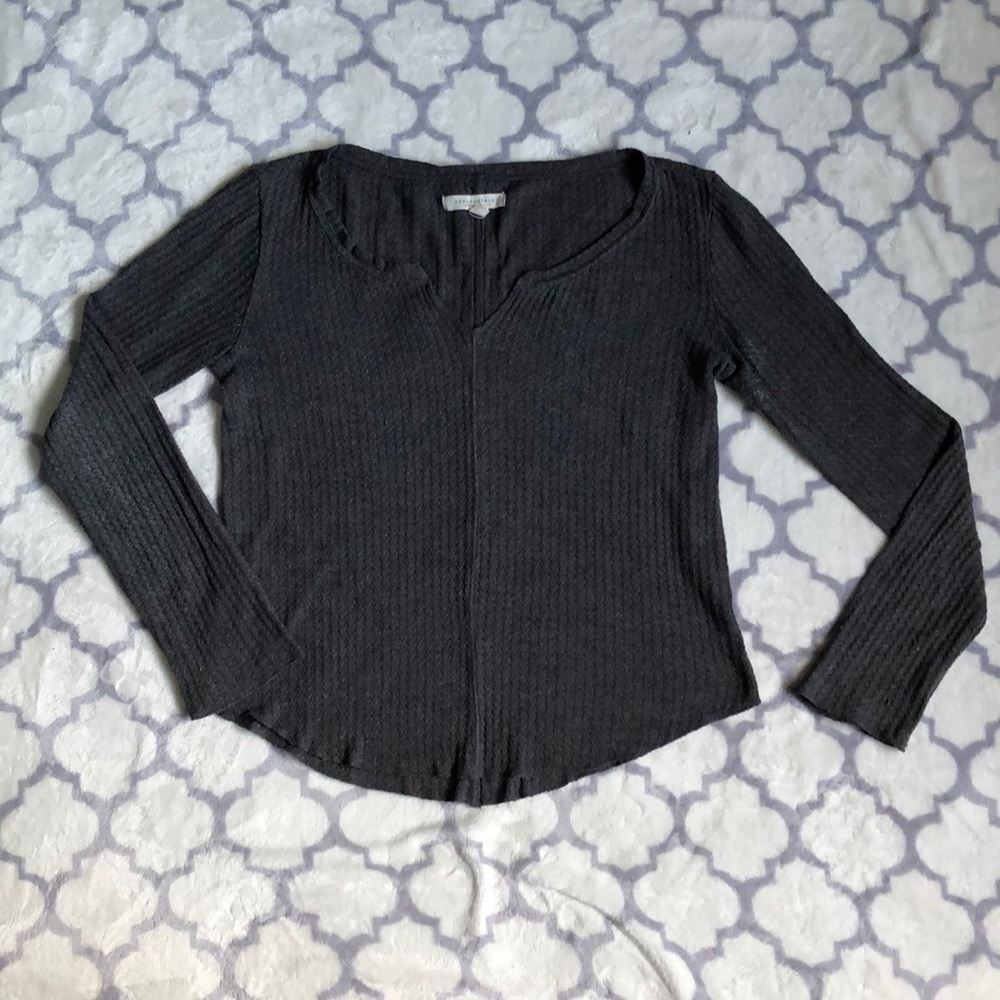Grey v neck thermal from AEROPOSTALE